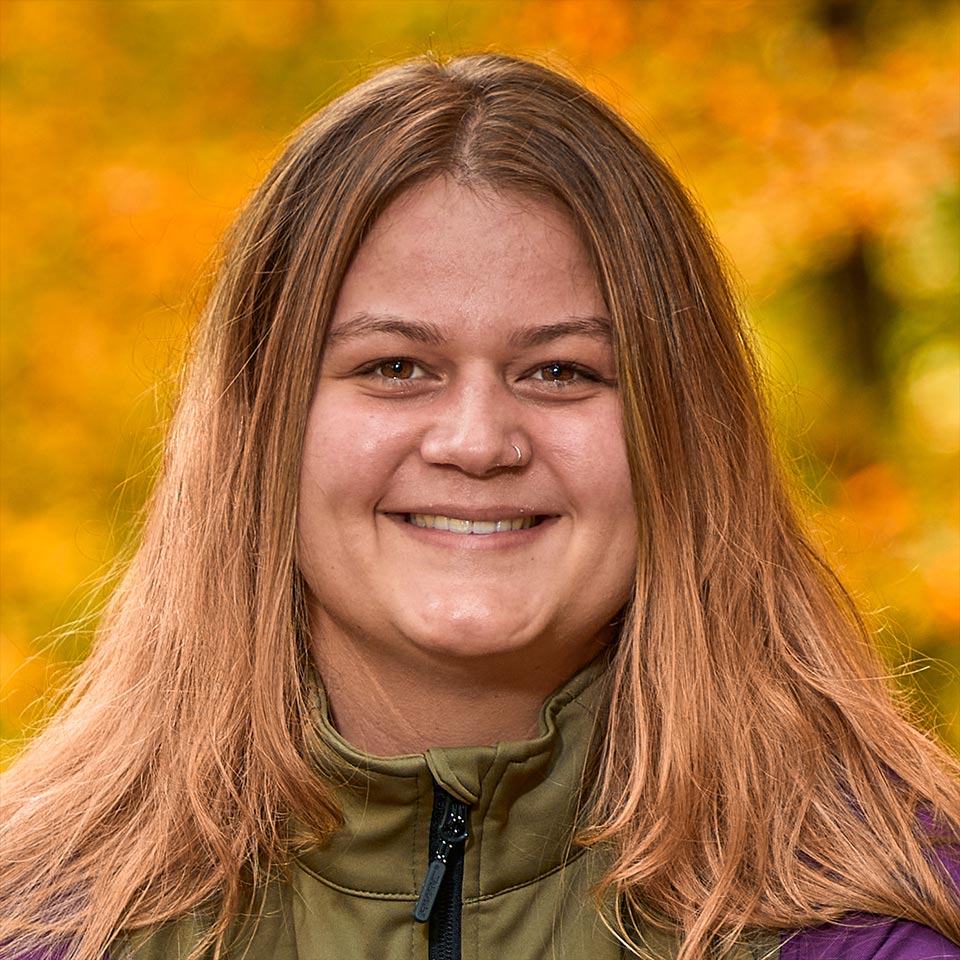 Praktikantin Jasmin Maag mit Yuna